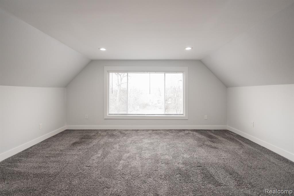 300 Westminster Street Detroit, MI 48202 - Photo 25 of 35