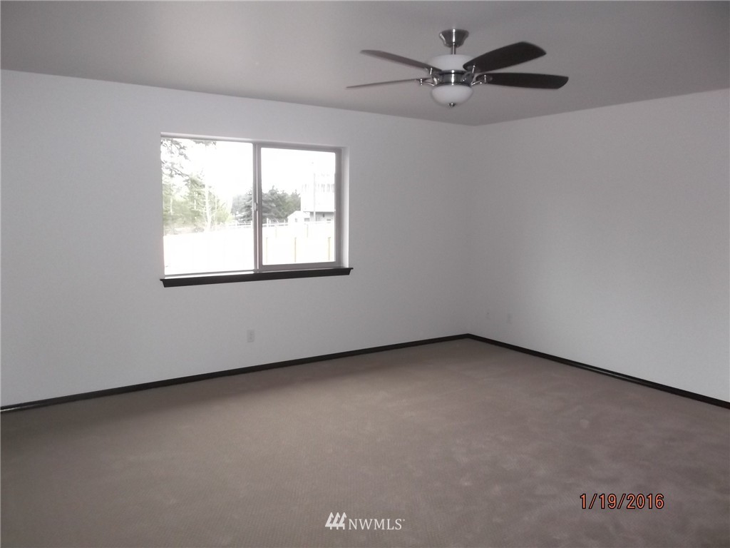 1048 Lyle Ridge Circle Oak Harbor, WA 98277 - Photo 13 of 19 Gallery Image 13
