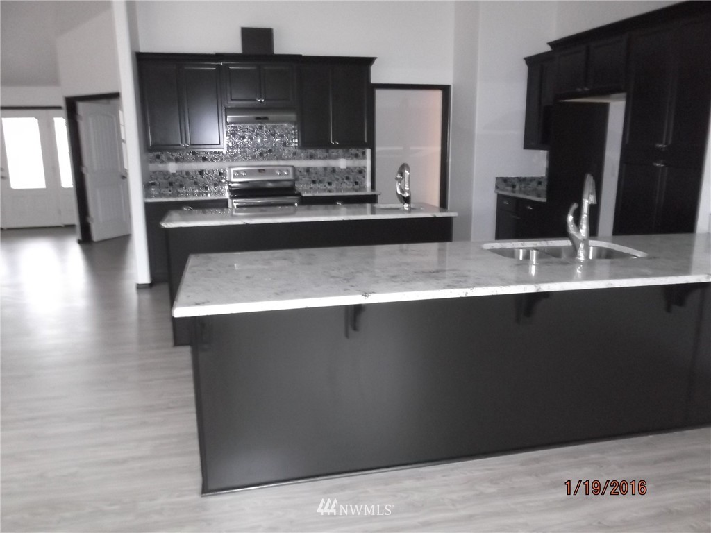 1048 Lyle Ridge Circle Oak Harbor, WA 98277 - Photo 6 of 19 Gallery Image 6
