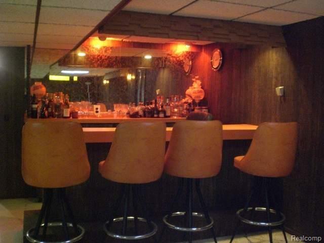47432 Kathleen Road Macomb, MI 48044 - Photo 10 of 12 BAR
