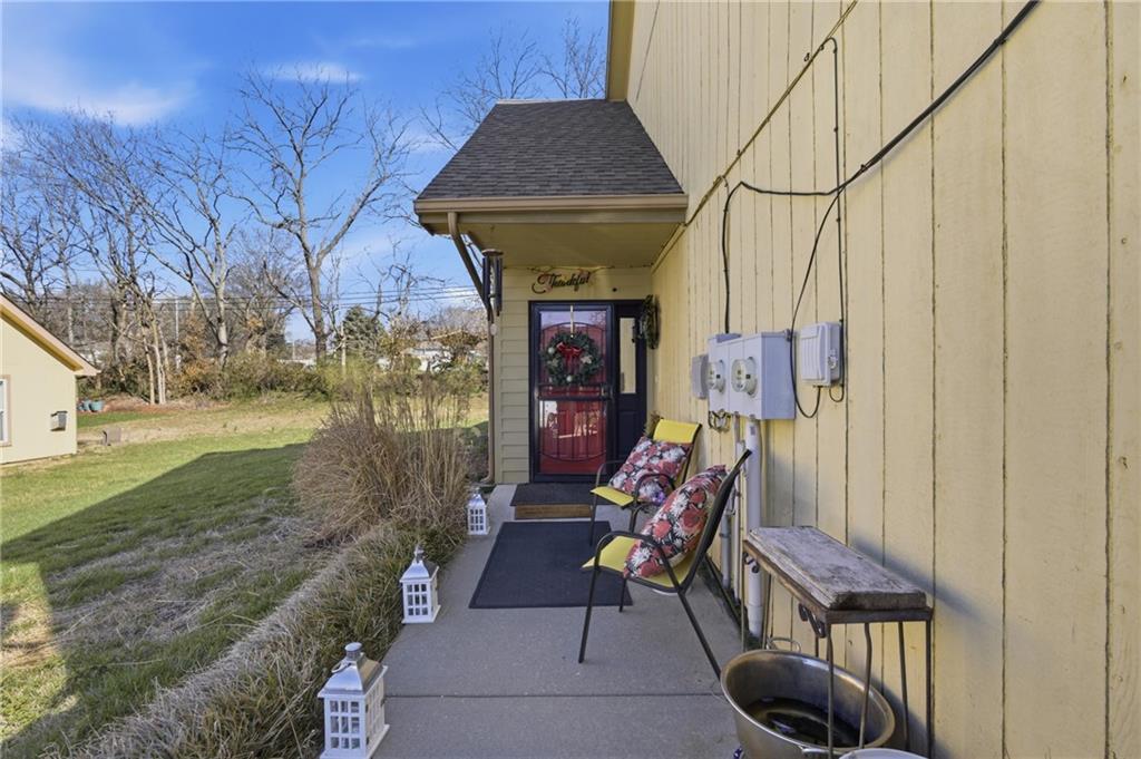 7621 Bannister Road Kansas City, MO 64134 - Photo 3 of 23