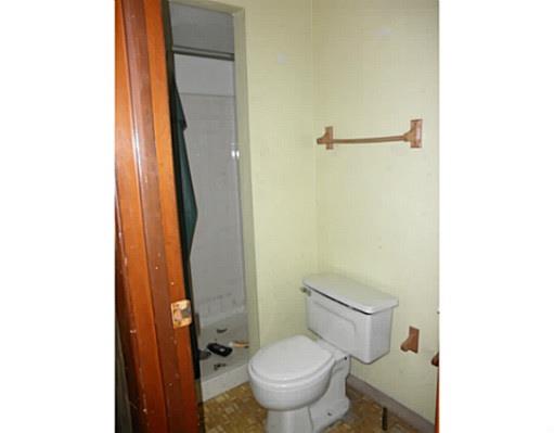 36 Maple Drive Spring Church, PA 15686 - Photo 12 of 17 Full Bath.