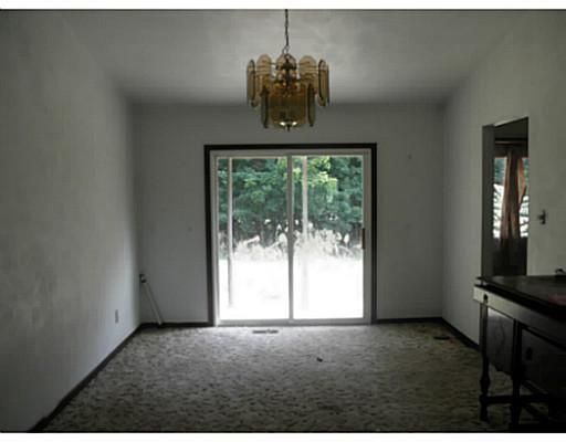 36 Maple Drive Spring Church, PA 15686 - Photo 5 of 17 Dining Room.