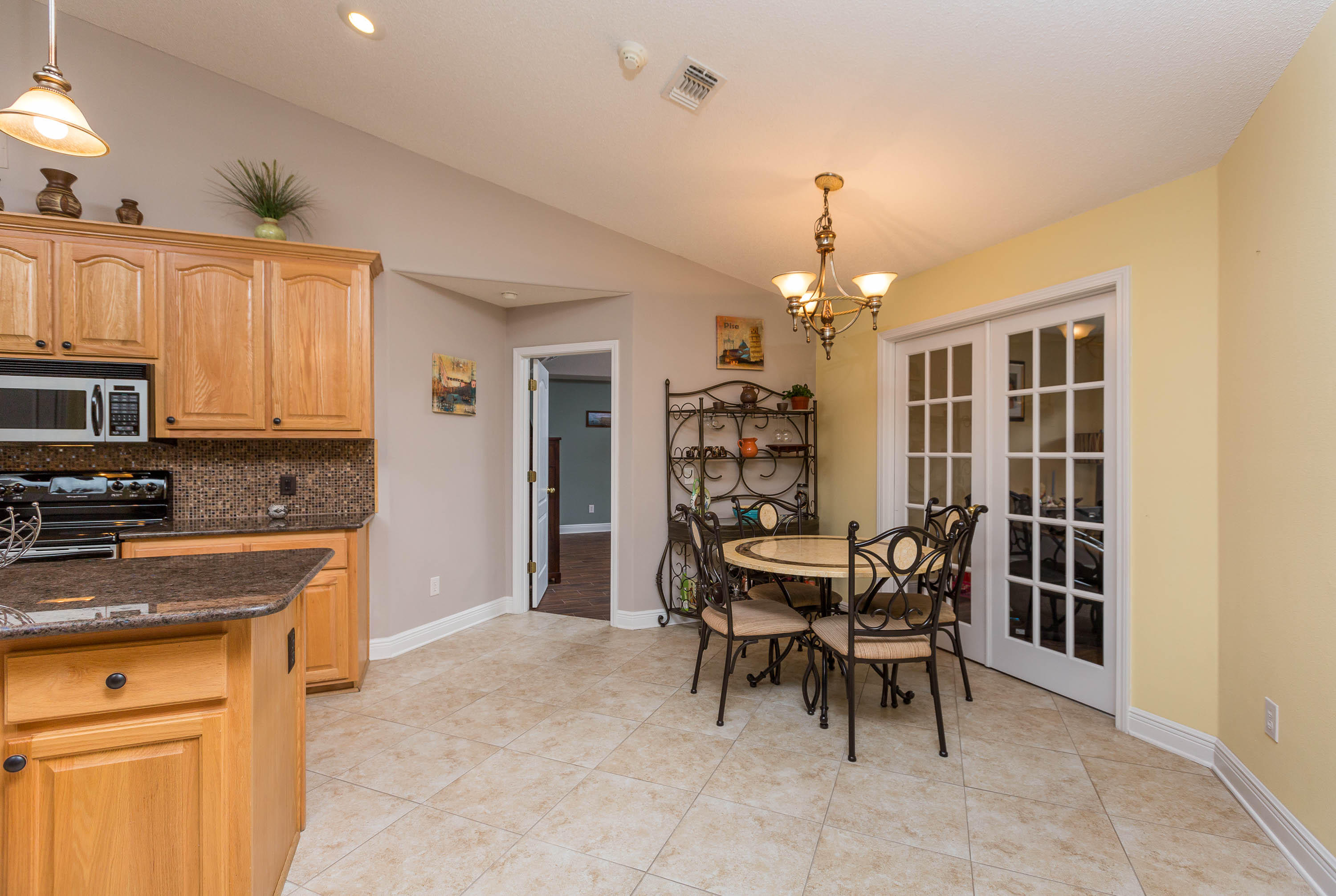 402 Swift Fox Run Crestview, FL 32536 - Photo 28 of 47 a dining room with furniture and window