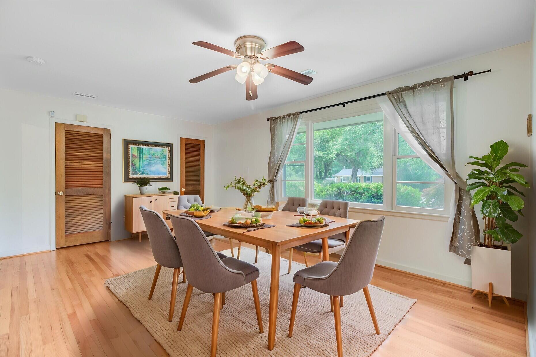 106 Newington Road Summerville, SC 29485 - Photo 10 of 35 50_18__Dining_Room__Scandinavian__0_mls