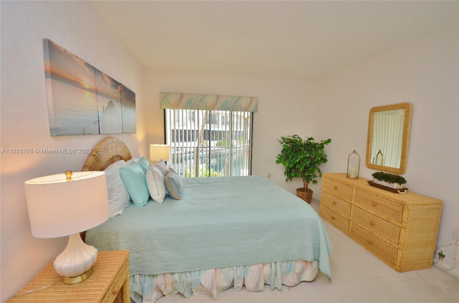 14528 Balgowan Road Miami Lakes, FL 33016 - Photo 5 of 39 Gallery Image 5