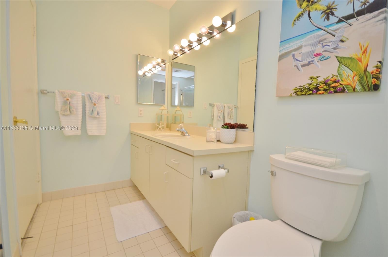 14528 Balgowan Road Miami Lakes, FL 33016 - Photo 9 of 39 Gallery Image 9