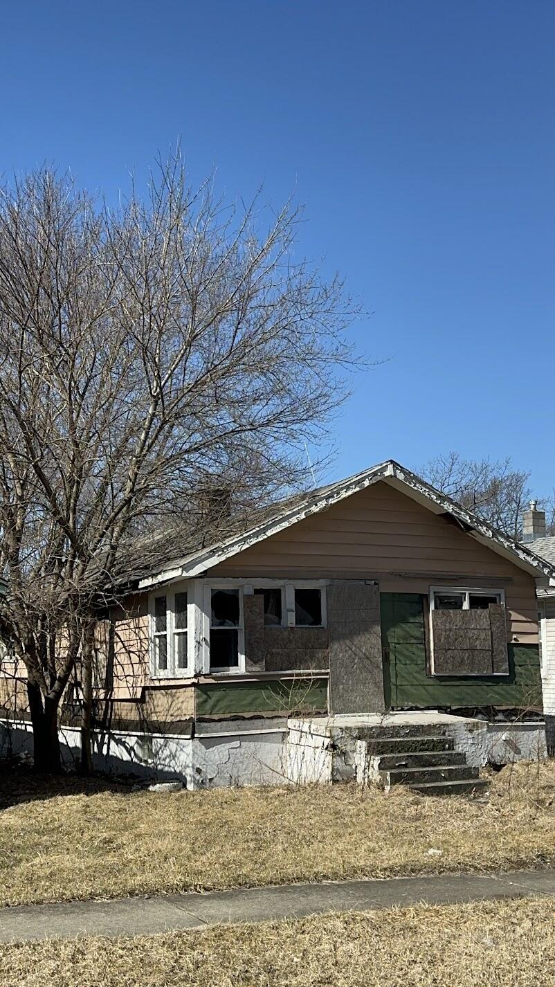 1150 Jennings Street Gary, IN 46404 - Photo 2 of 5 802x1426