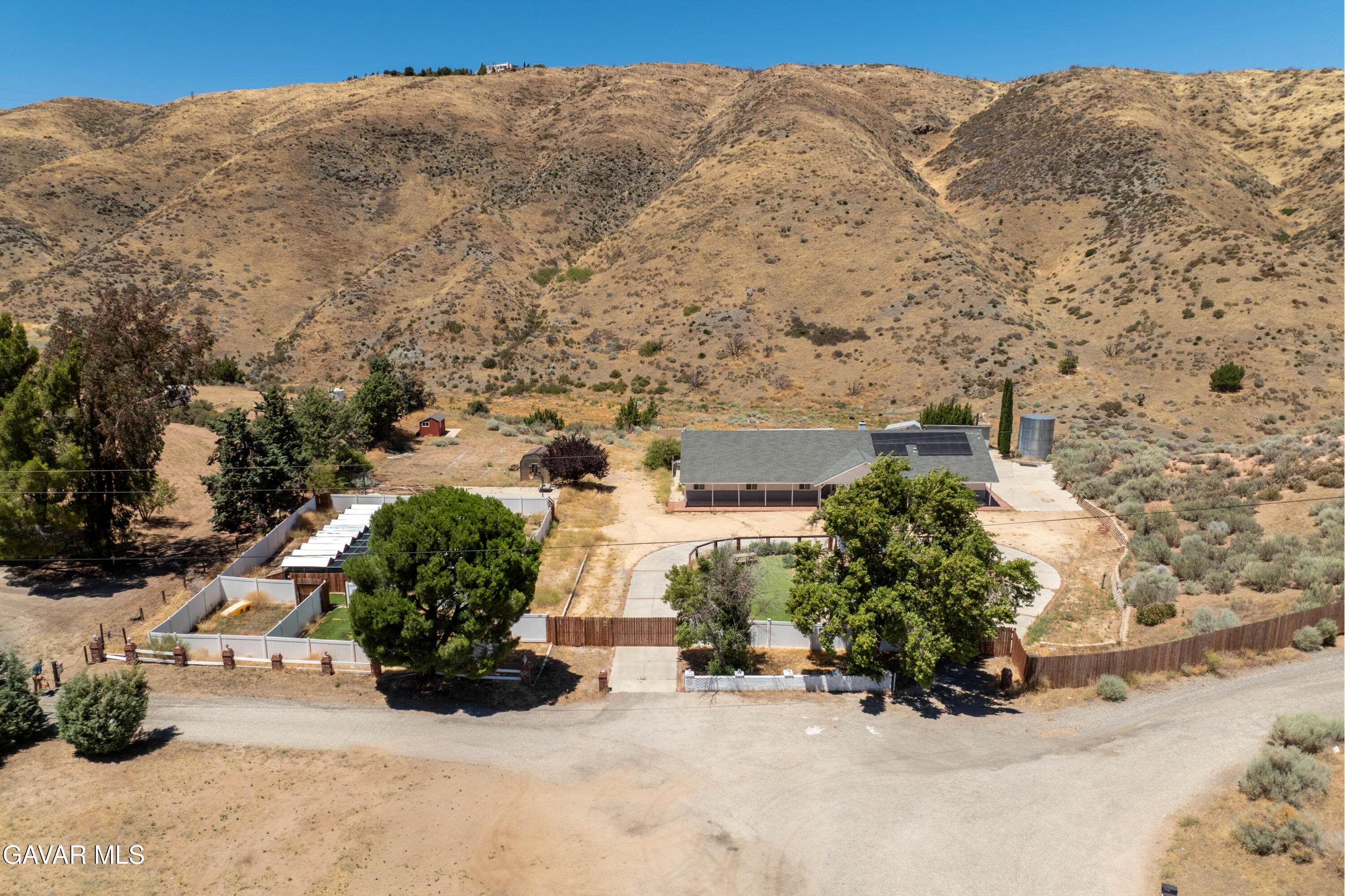 6221 Elizabeth Lake Road Leona Valley, CA 93551 - Photo 2 of 37 2