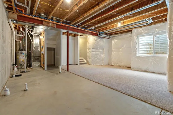 $2,350 | 15800 East 121st Avenue, Unit Q6, Commerce City, CO 80603