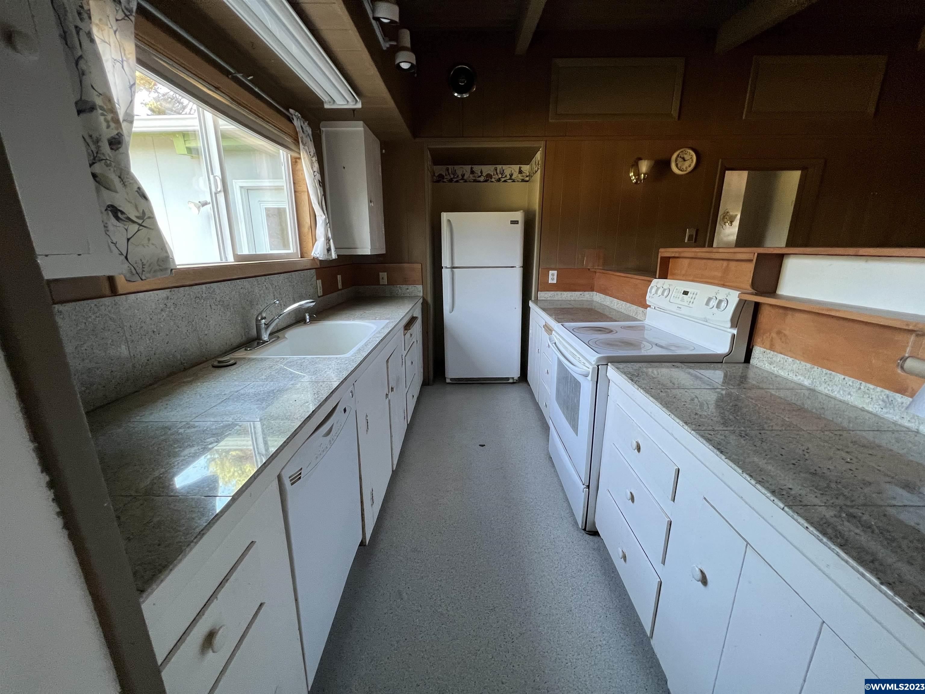 1925 Greenwood Road South Independence, OR 97351 - Photo 23 of 36