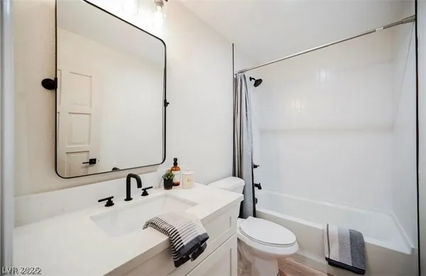 $4,800 | 5095 Turnberry Lane, Las Vegas, NV 89113