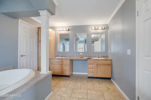 $179,000 | 609 Longwood Drive, Opelousas, LA 70570