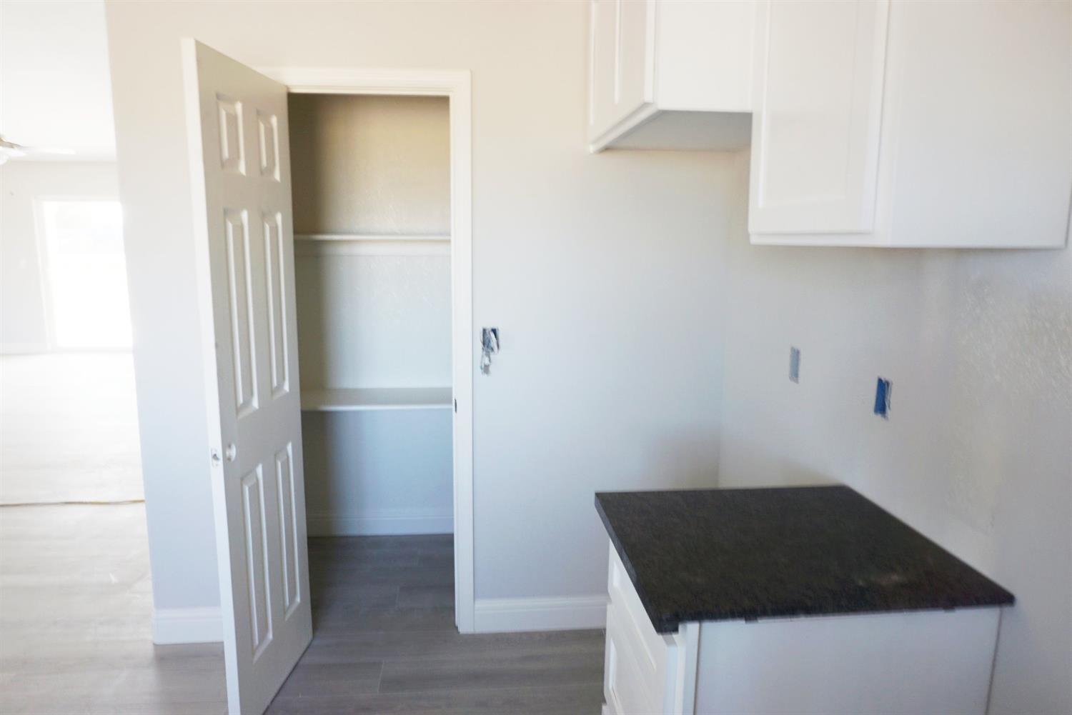 21413 Valley View Road Madera, CA 93638 - Photo 8 of 32