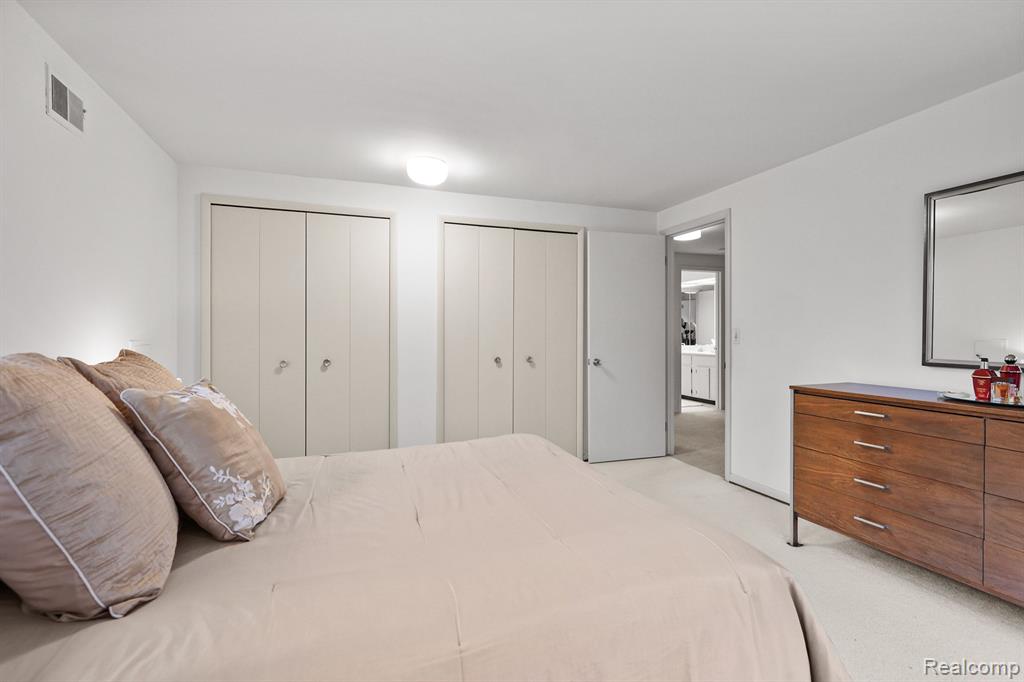 21501 West 13 Mile Road Beverly Hills, MI 48025 - Photo 30 of 44