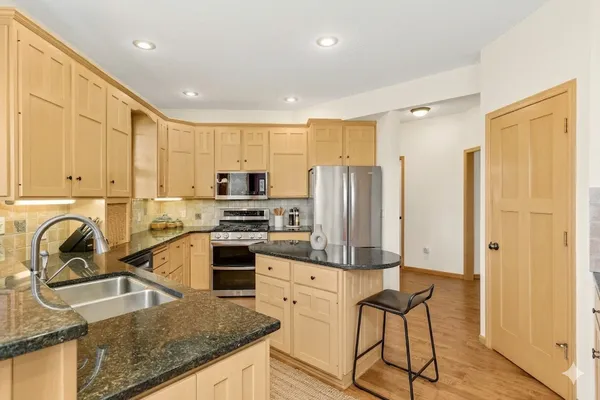 $1,499,999 | N7177 1280th Street, River Falls, WI 54022