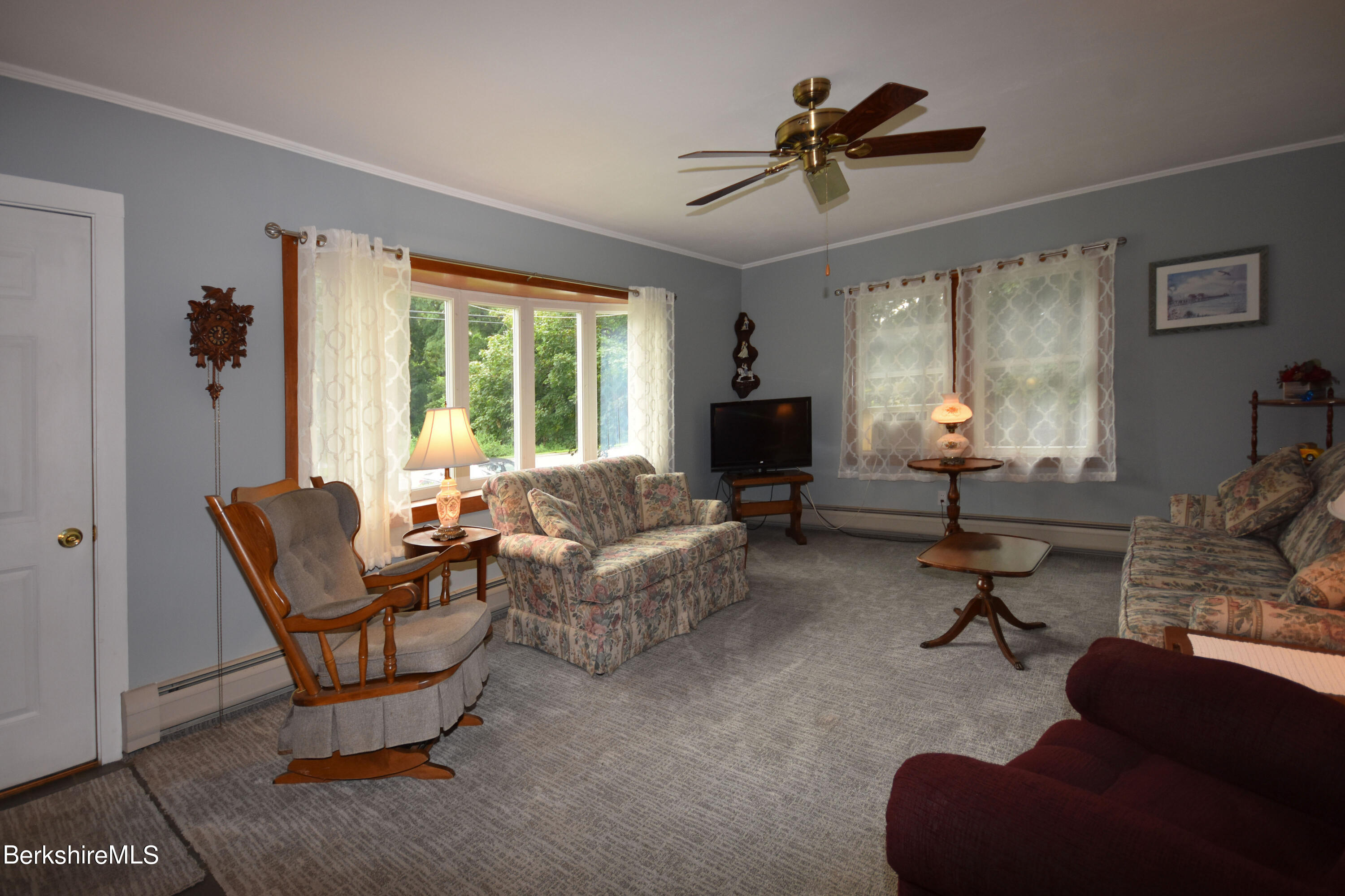 701 Simonds Road Williamstown, MA 01267 - Photo 11 of 54 Living Room
