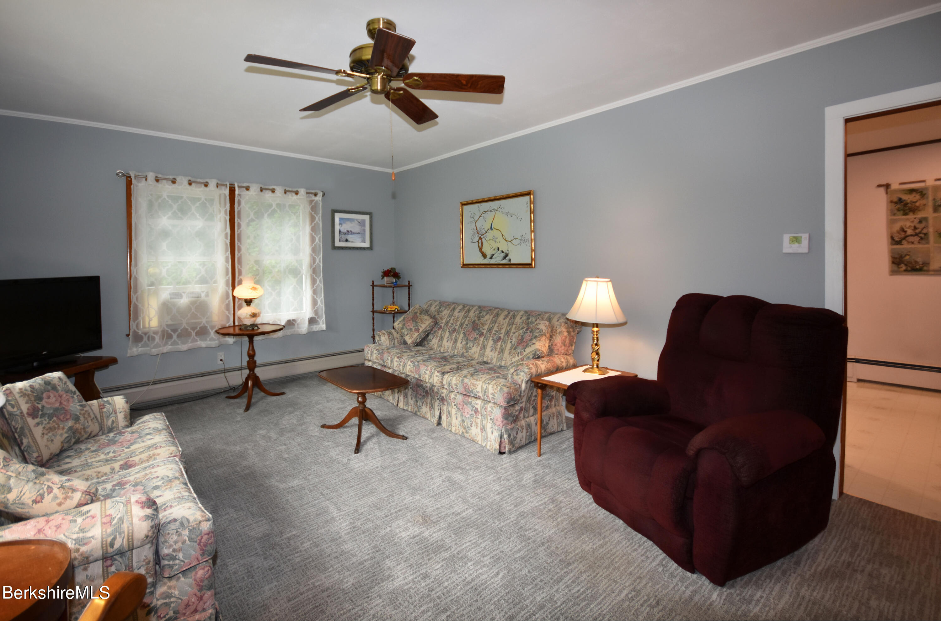 701 Simonds Road Williamstown, MA 01267 - Photo 10 of 54 Living Room