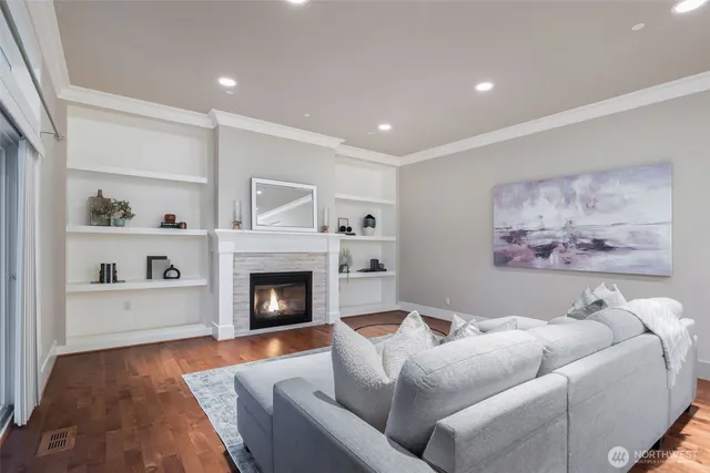 $8,000 | 4017 139th Avenue Southeast, Bellevue, WA 98006