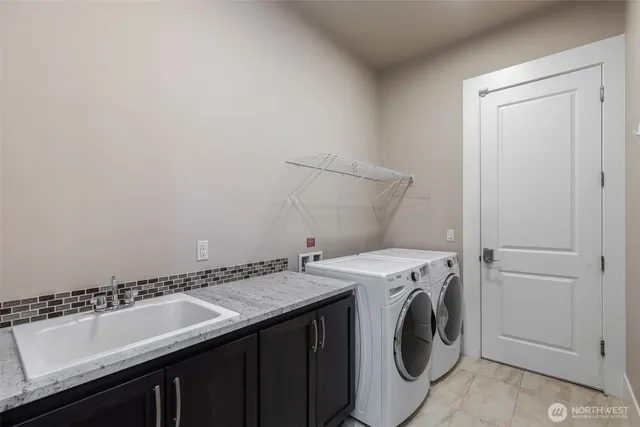 $8,000 | 4017 139th Avenue Southeast, Bellevue, WA 98006