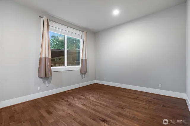 $8,000 | 4017 139th Avenue Southeast, Bellevue, WA 98006