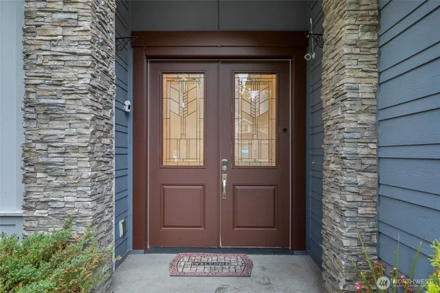 $8,000 | 4017 139th Avenue Southeast, Bellevue, WA 98006