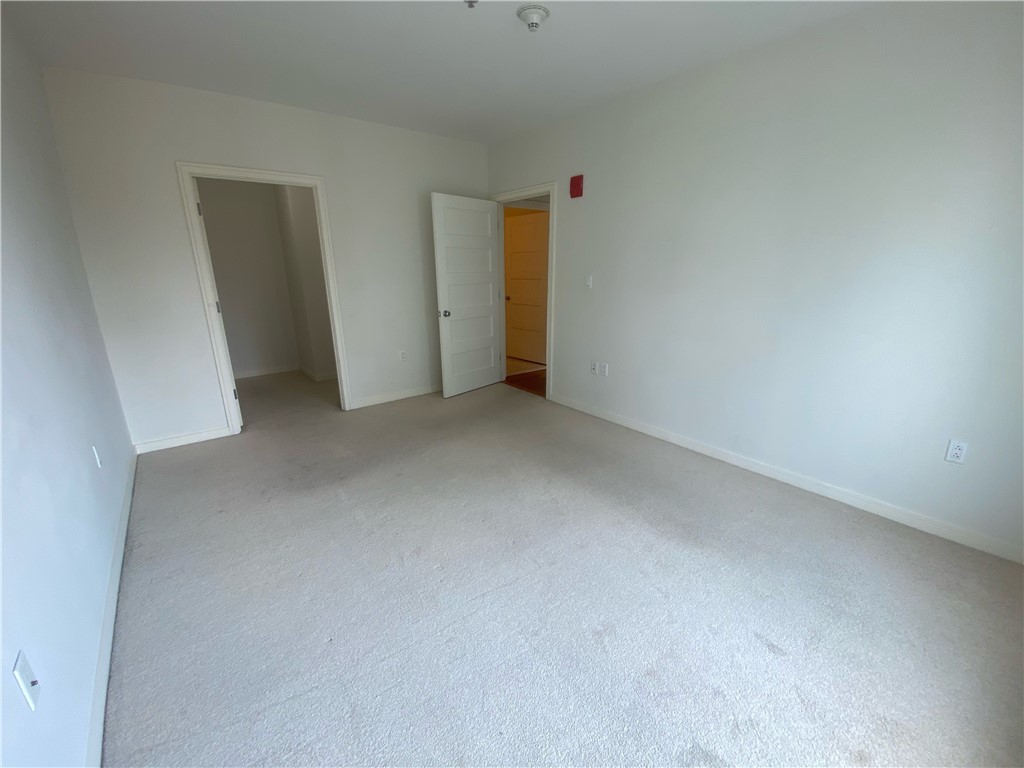 100 Exchange Street, Unit 1402 Providence, RI 02903 - Photo 23 of 33