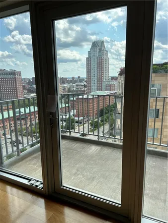 $3,700 | 100 Exchange Street, Unit 1402, Providence, RI 02903