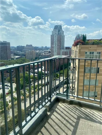 $3,700 | 100 Exchange Street, Unit 1402, Providence, RI 02903
