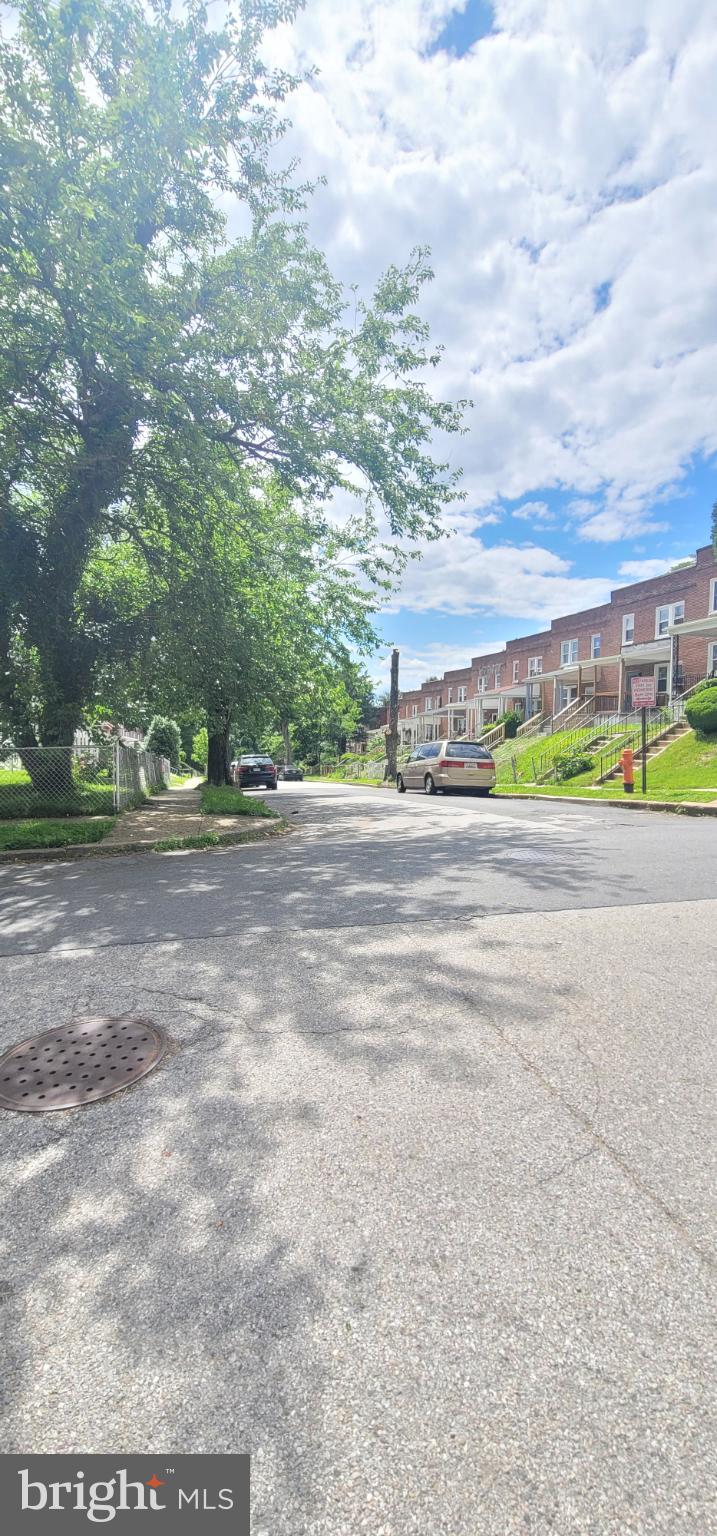4041 Fairfax Road Baltimore, MD 21216 - Photo 4 of 10 a view of outdoor space with city view