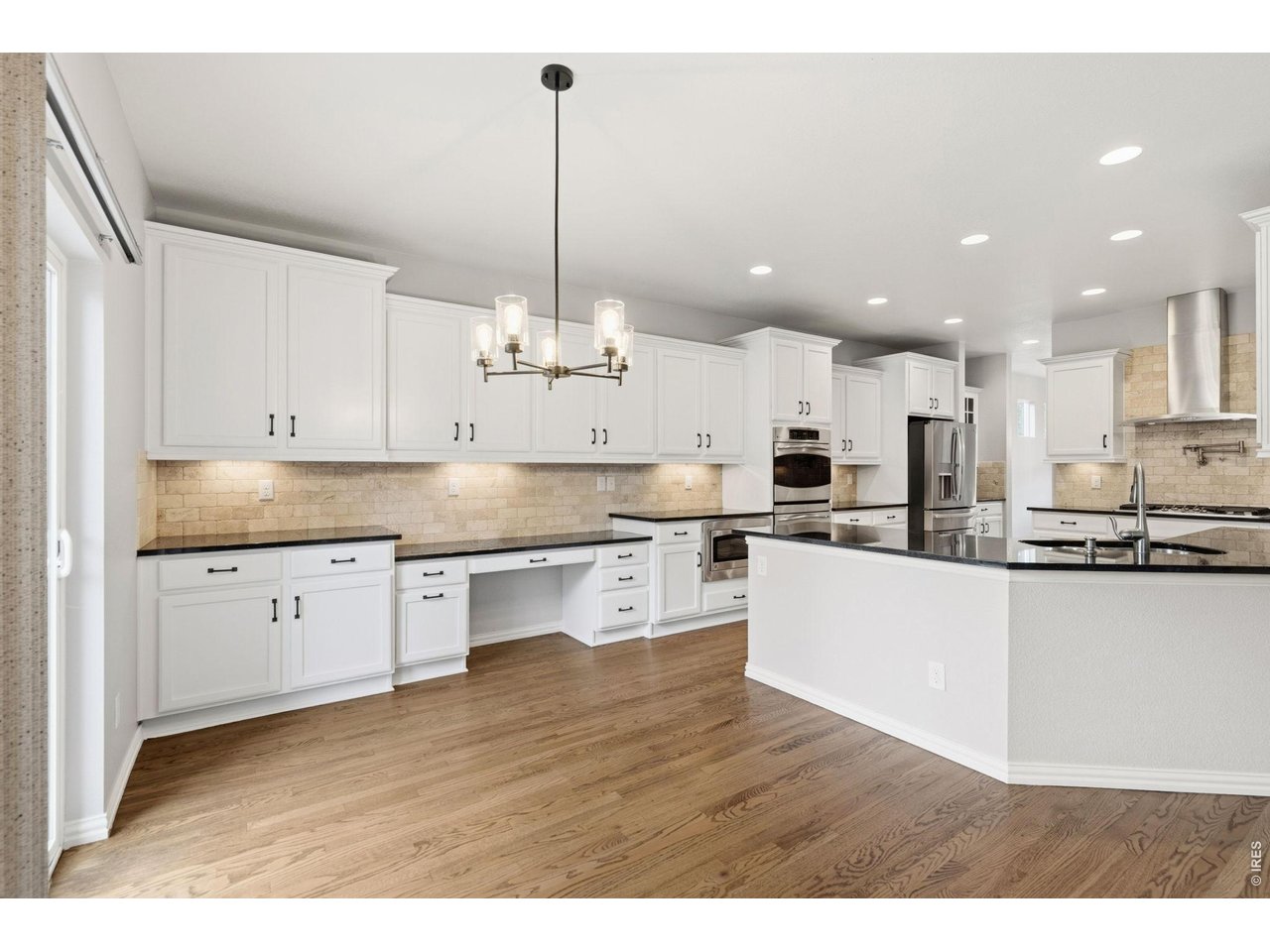 5751 Banner Street Timnath, CO 80547 - Photo 12 of 39 Eat-in Kitchen