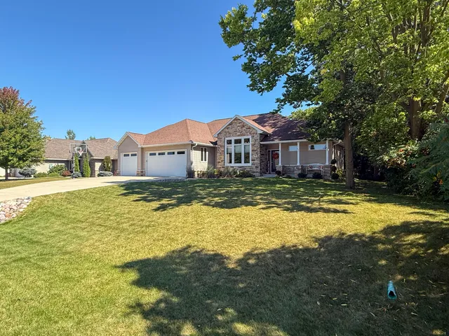 $574,900 | 485 Whispering Springs Drive, Fond du Lac, WI 54937