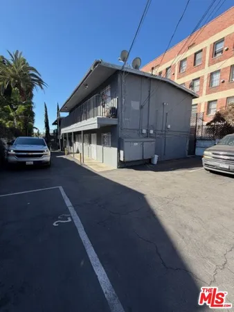 $1,695 | 1407 Alvarado Terrace, Unit 4, Los Angeles, CA 90006