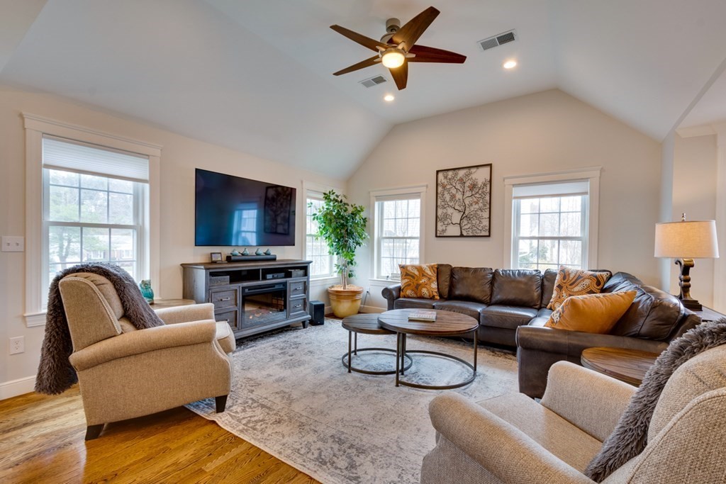 8 Whiting Way Needham, MA 02492 - Photo 16 of 41 Gallery Image 16