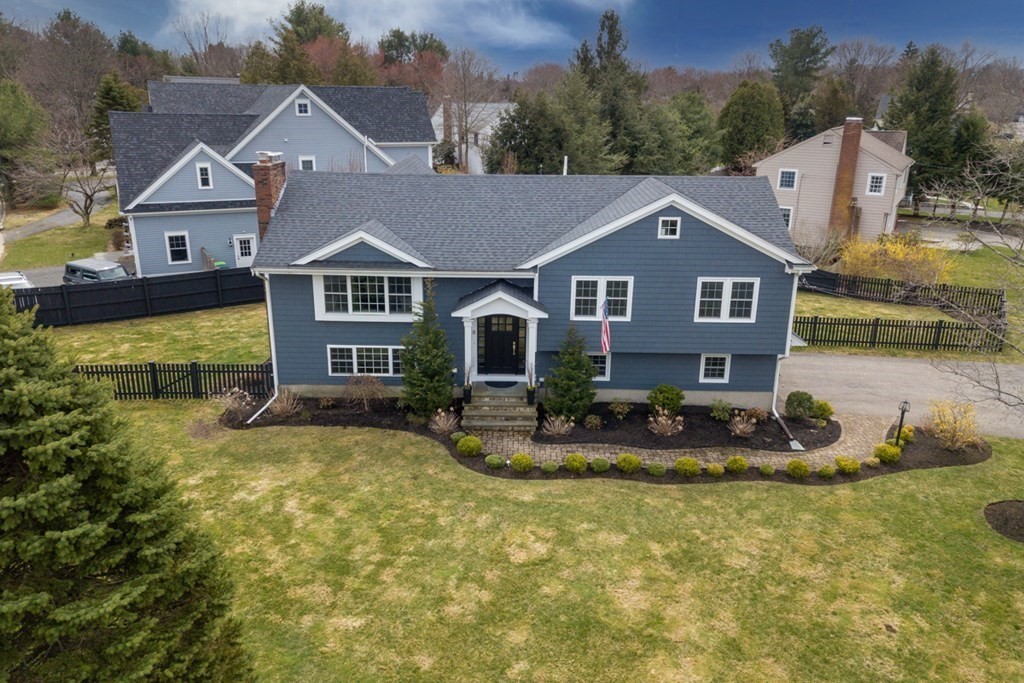 8 Whiting Way Needham, MA 02492 - Photo 5 of 41 Gallery Image 5