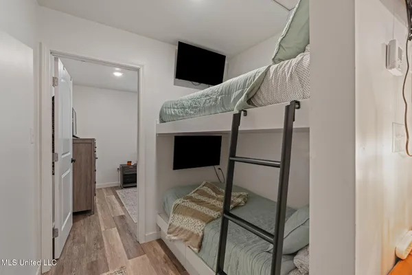 $649,000 | Undisclosed Address, Hattiesburg, MS 39402