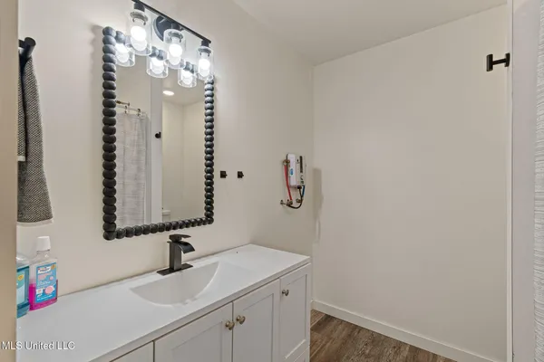 $649,000 | Undisclosed Address, Hattiesburg, MS 39402