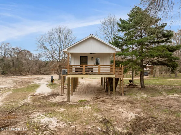 $649,000 | Undisclosed Address, Hattiesburg, MS 39402