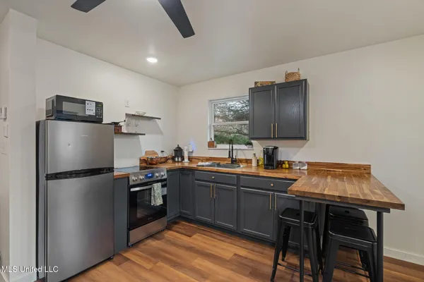 $649,000 | Undisclosed Address, Hattiesburg, MS 39402