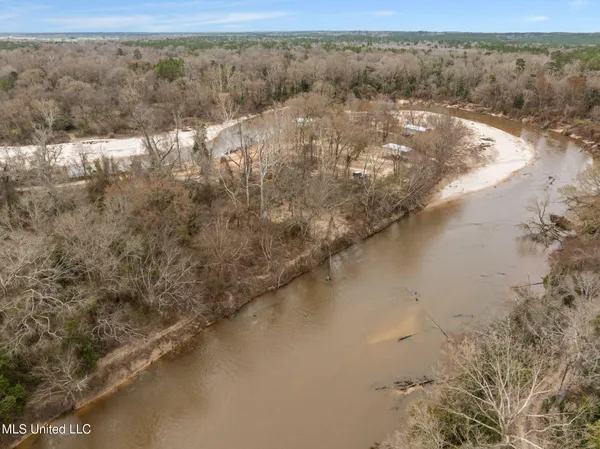 $649,000 | Undisclosed Address, Hattiesburg, MS 39402