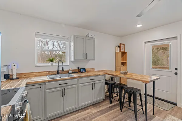 $649,000 | Undisclosed Address, Hattiesburg, MS 39402