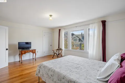 $1,295,000 | 2849 Bryant Street, San Francisco, CA 94110