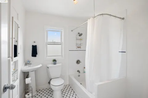 $1,295,000 | 2849 Bryant Street, San Francisco, CA 94110