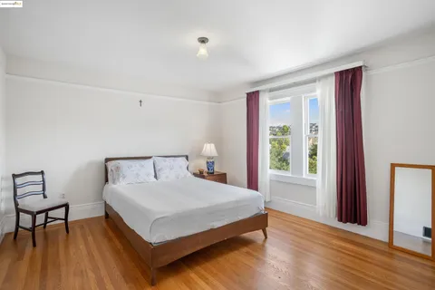 $1,295,000 | 2849 Bryant Street, San Francisco, CA 94110