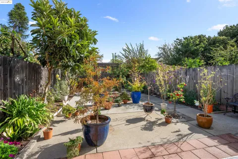 $1,295,000 | 2849 Bryant Street, San Francisco, CA 94110