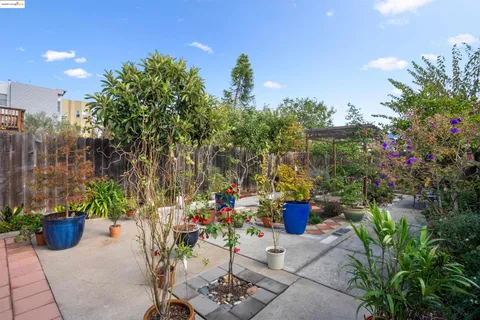 $1,295,000 | 2849 Bryant Street, San Francisco, CA 94110