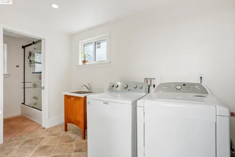 $1,295,000 | 2849 Bryant Street, San Francisco, CA 94110