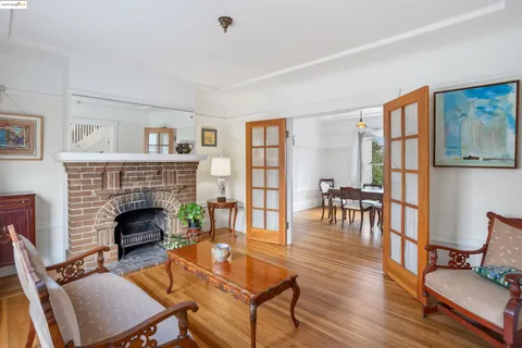 $1,295,000 | 2849 Bryant Street, San Francisco, CA 94110