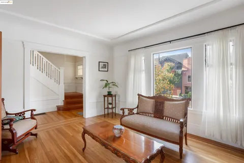 $1,295,000 | 2849 Bryant Street, San Francisco, CA 94110