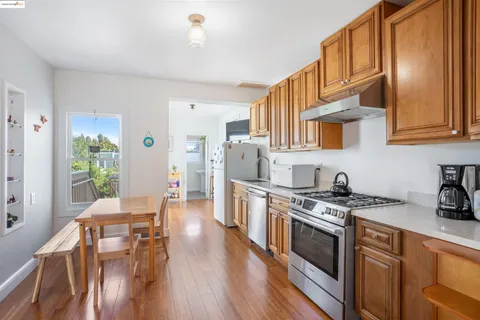 $1,295,000 | 2849 Bryant Street, San Francisco, CA 94110